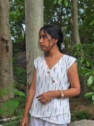 Nivriti – White & Dark Green Pochampally Ikat Sleeveless Top - Image 2