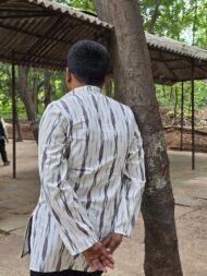 Kaari – Cream & Black Pochampally Ikat Short Kurta - Image 2