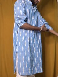 DIVIT- The Sky-Blue Ikat Kurta